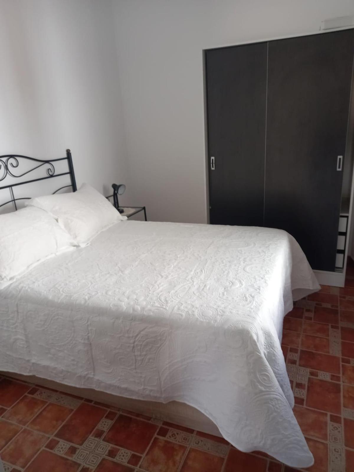 Casa Emilia Villa อัลเมรีอา ภายนอก รูปภาพ